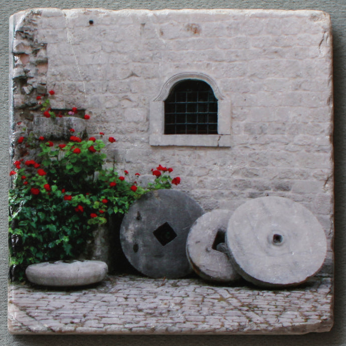 The Past and the Present - Trivet #0488