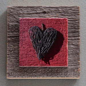 Art Of Heart - On Barn Board 5583